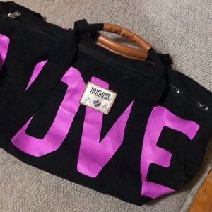 PINK VICTORIA SECRET🔴SALE🌈🌺🌺🌼🌸🌺❤️❤️💜💜💜 VINTAGE DUFFLE BAG